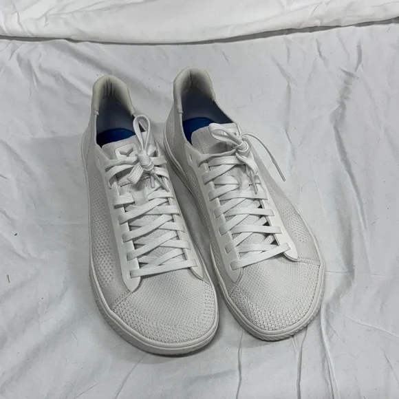 Flux Adapt Knit White Sneakers - Picture 3 of 9